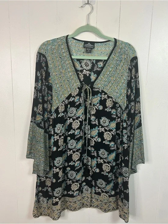 Angie Boho Floral Tunic Top V-Neck Bell Sleeve Black Blue Size Large Bohemian - Picture 2 of 10